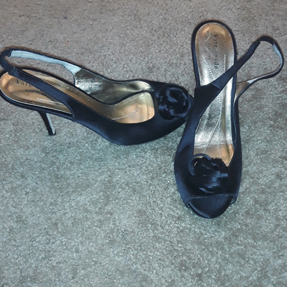 Shoes - Picture 5 of 8